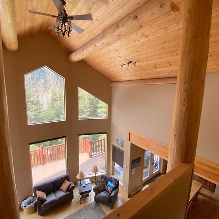 Morrisey Chalet At Sun Peaks Exterior foto