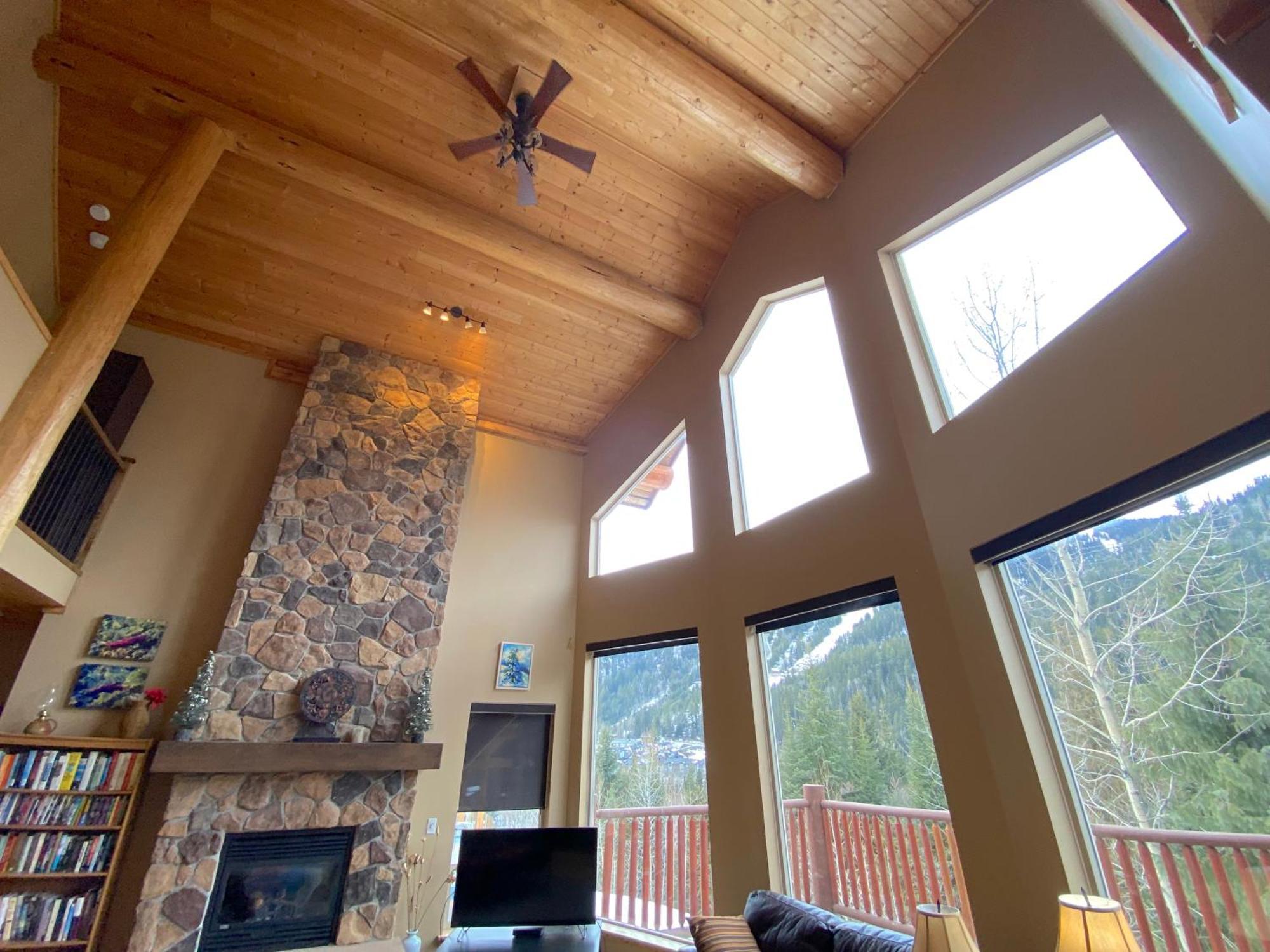 Morrisey Chalet At Sun Peaks Exterior foto